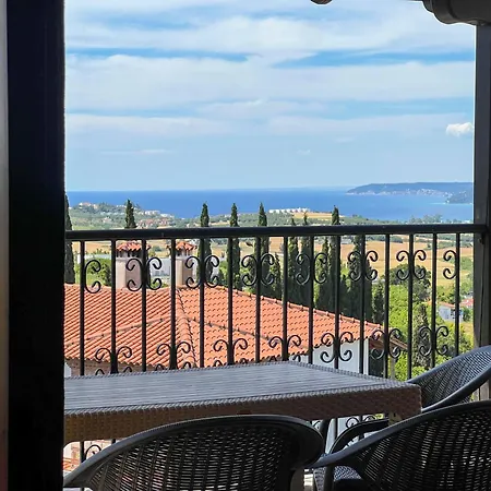 Daire Cosy With Panoramic View Kalandra